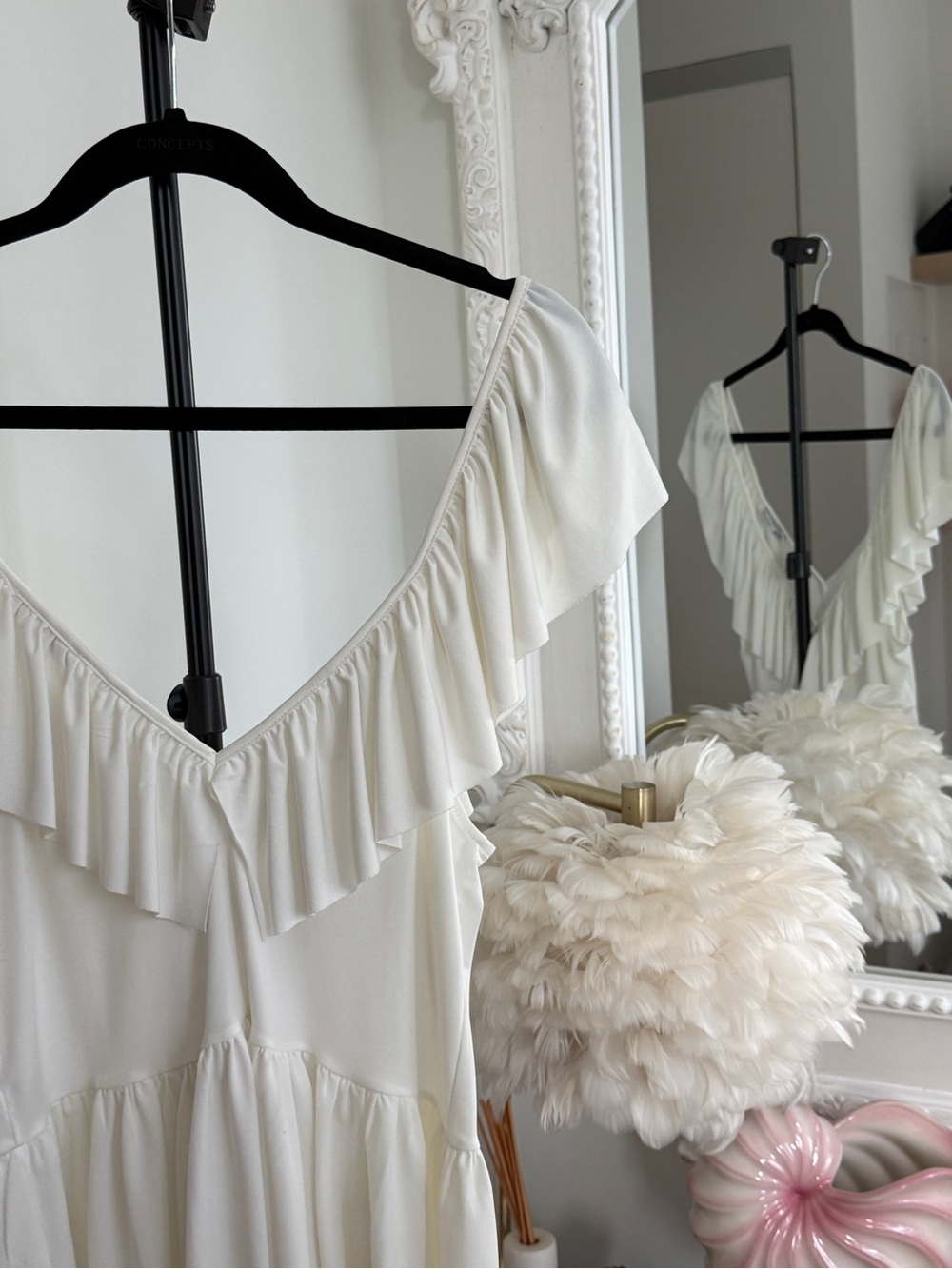 Zara Ivory Ruffle Deep V-Neck Top - Picture 6 of 7